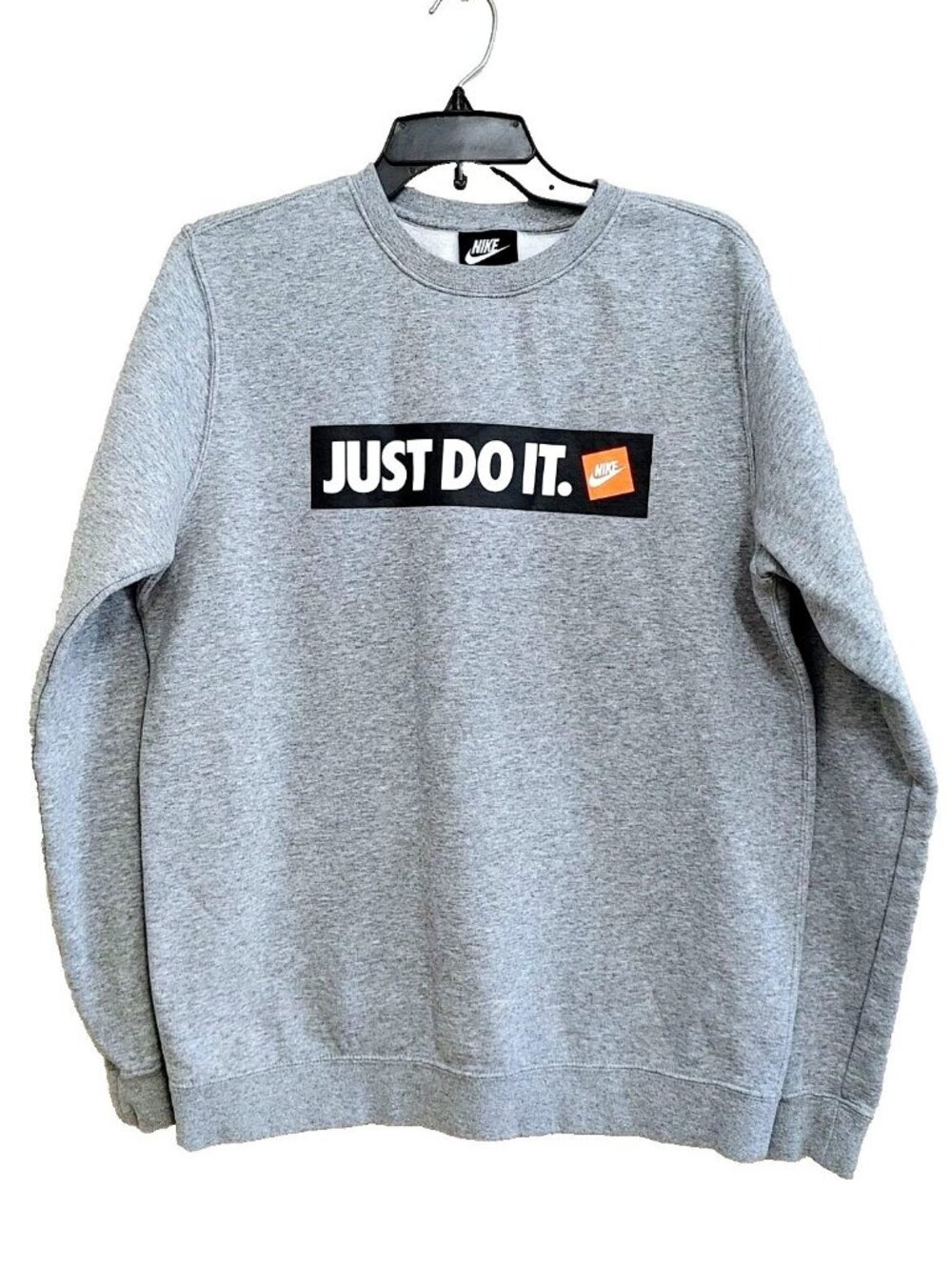 Nike Sweatshirt  Size Medium Gray Long Sleeve Cotton Blend